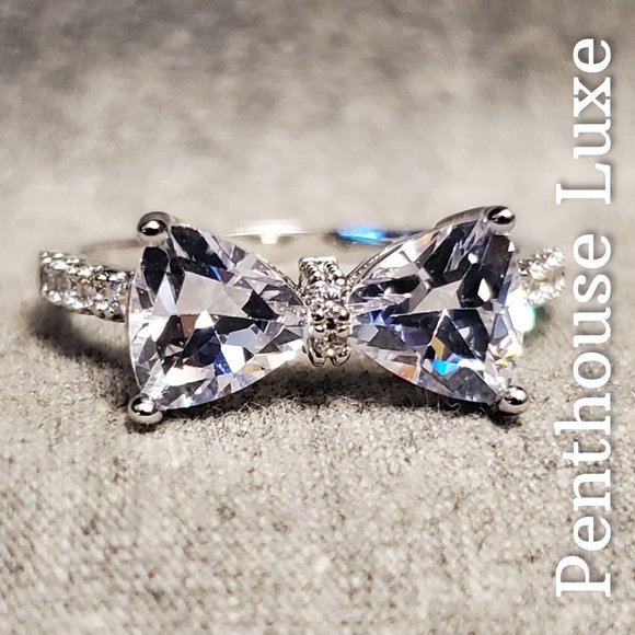 FINAL RESTOCK!! Trillion Cut Silver Bow Ring - Picture 6 of 7